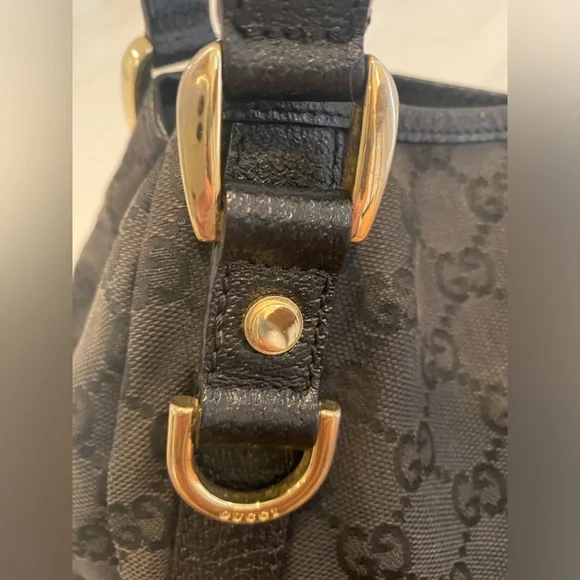 Gucci Black Designer Handbag - Picture 11 of 16